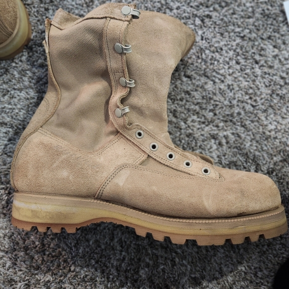 Belleville military combat boot with waterproof GORE-TEX lining. main image 14